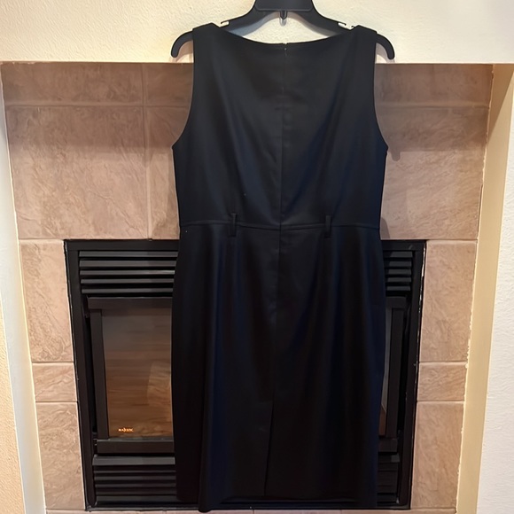 Burberry London wool LBD - Picture 7 of 7